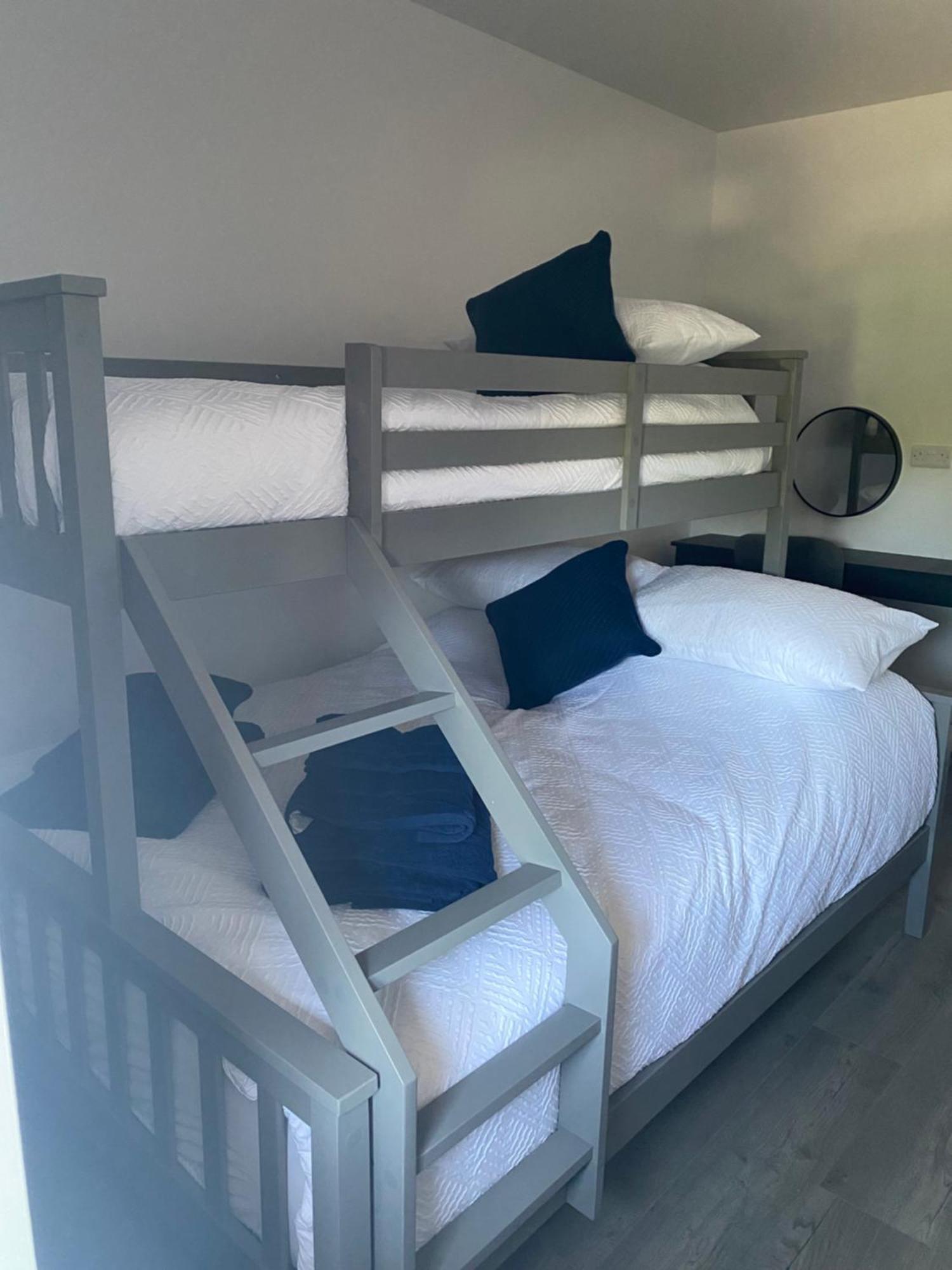Ballymullock Barn Lofts Carncastle ห้อง รูปภาพ